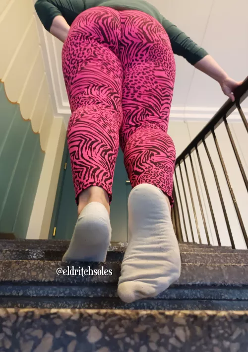 [female] Putting my best foot forward this week, how about you? by eldritchsoles