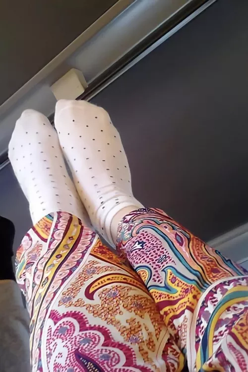 [female] snap socks😋 by DownLeroy