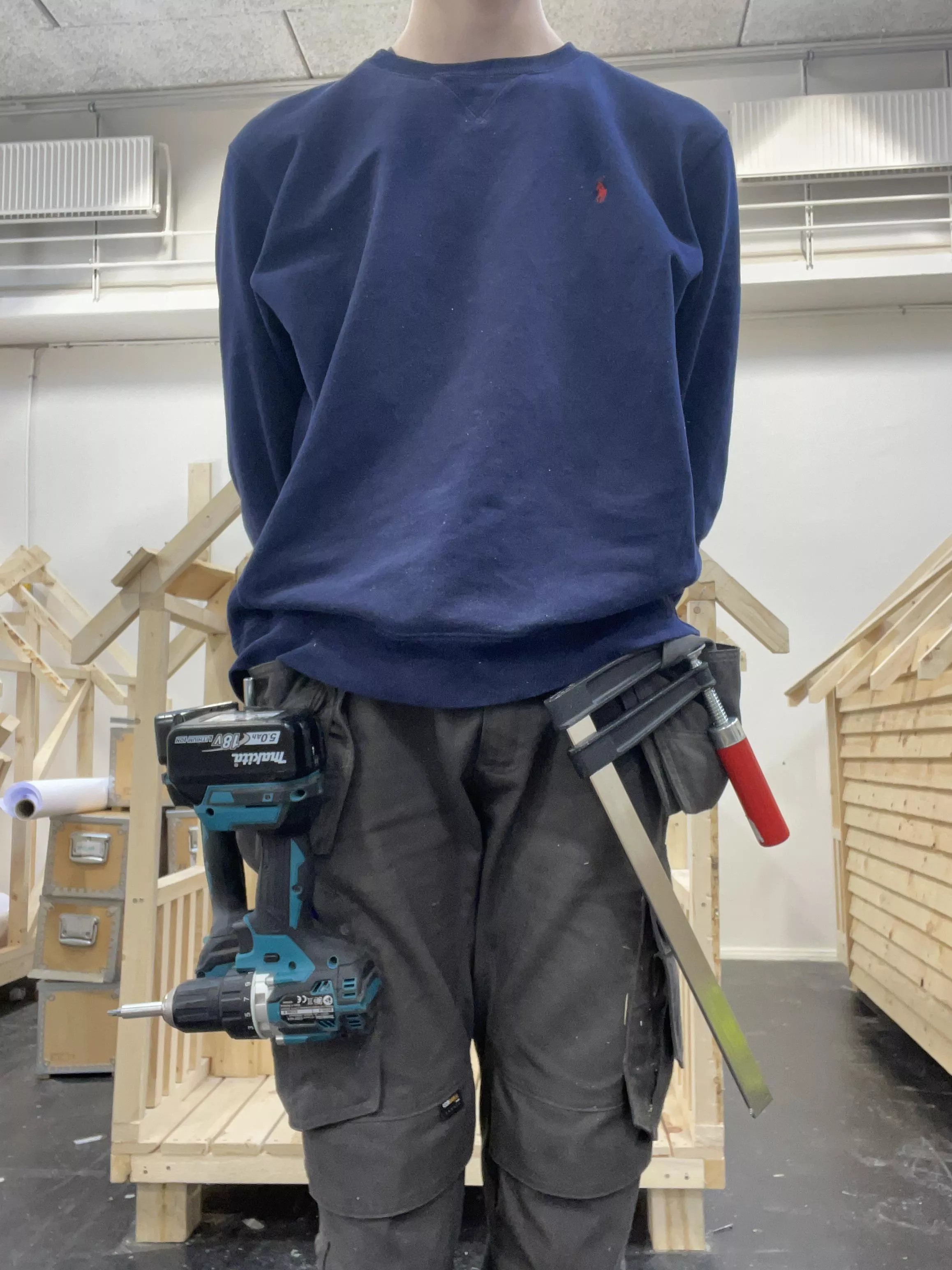 Femboy carpenter at your service posted by Suicidallidiot