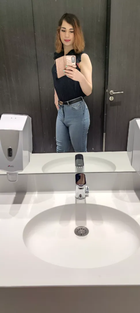 Femboy friday uwu posted by Elynaela
