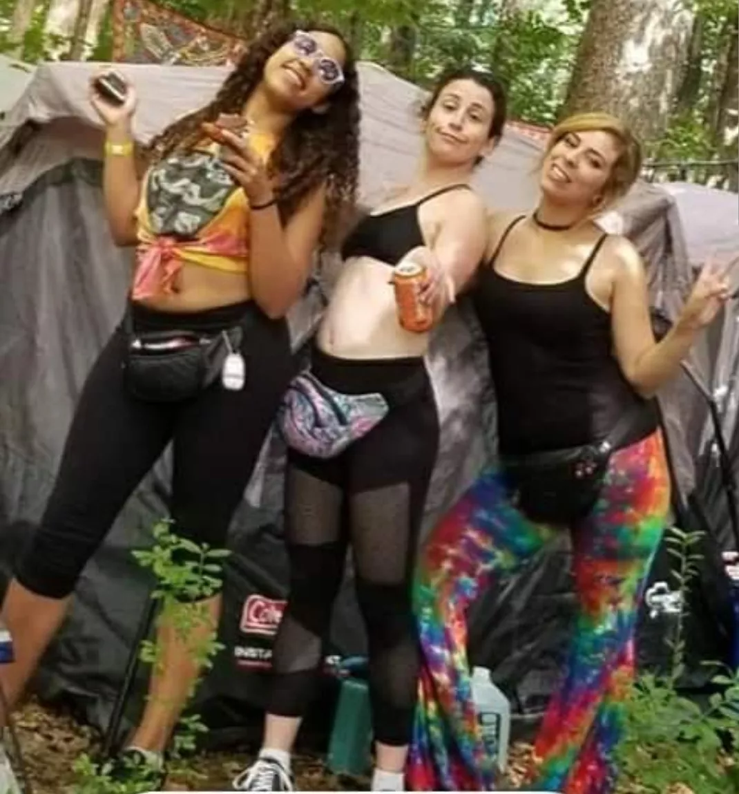 Festival chicks are the best. posted by Exhibitionistvoyeur5