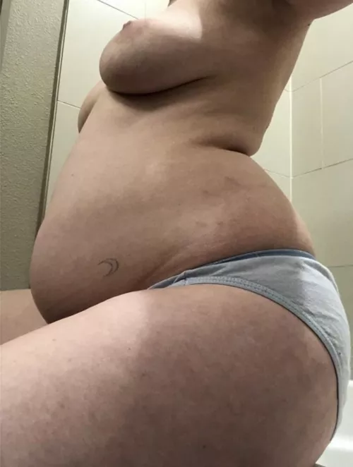 Fill me up 💦 by maggiestuffed