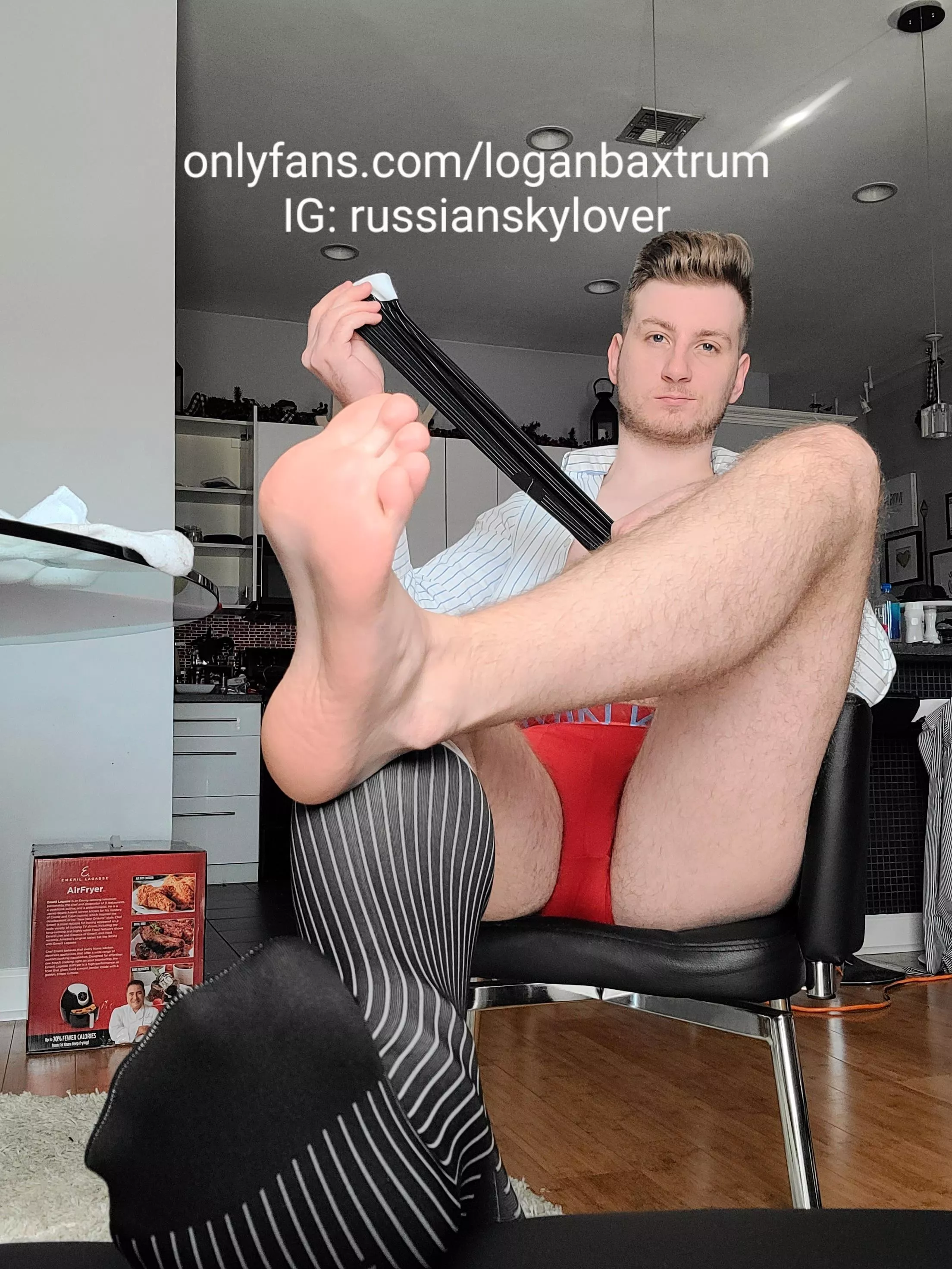 Finally it's Friday. Who wants to service these feet? posted by loganbaxtrum