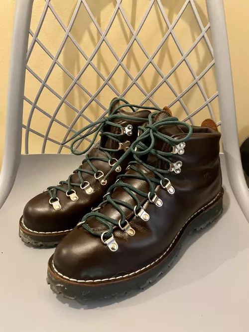 Finally pulled the trigger on a pair of Danner mountain lights ! First walk around the block was a success by assault8001