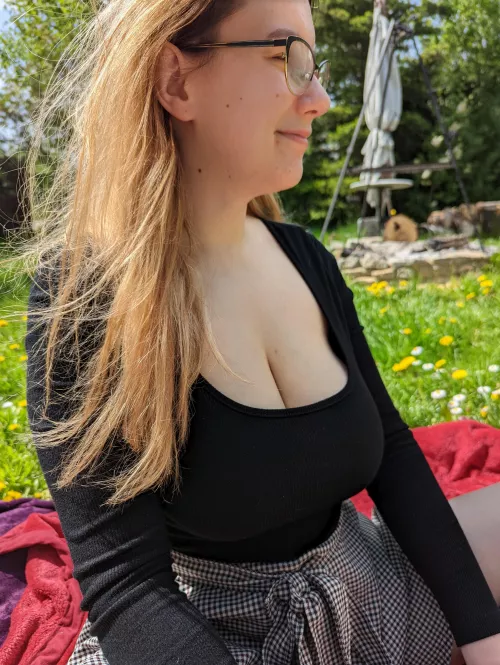 Finally spring weather 🥰 by TheGreedyTwo