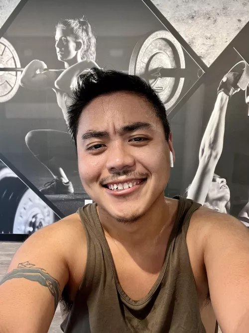 Finally starting to work out again by BestLbna