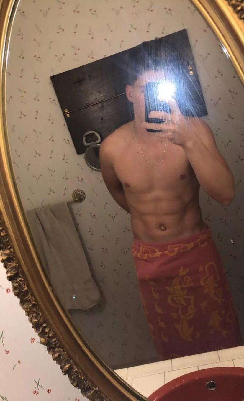 Finals week was rough, thought I’d take a nice shower posted by Joahycaskey