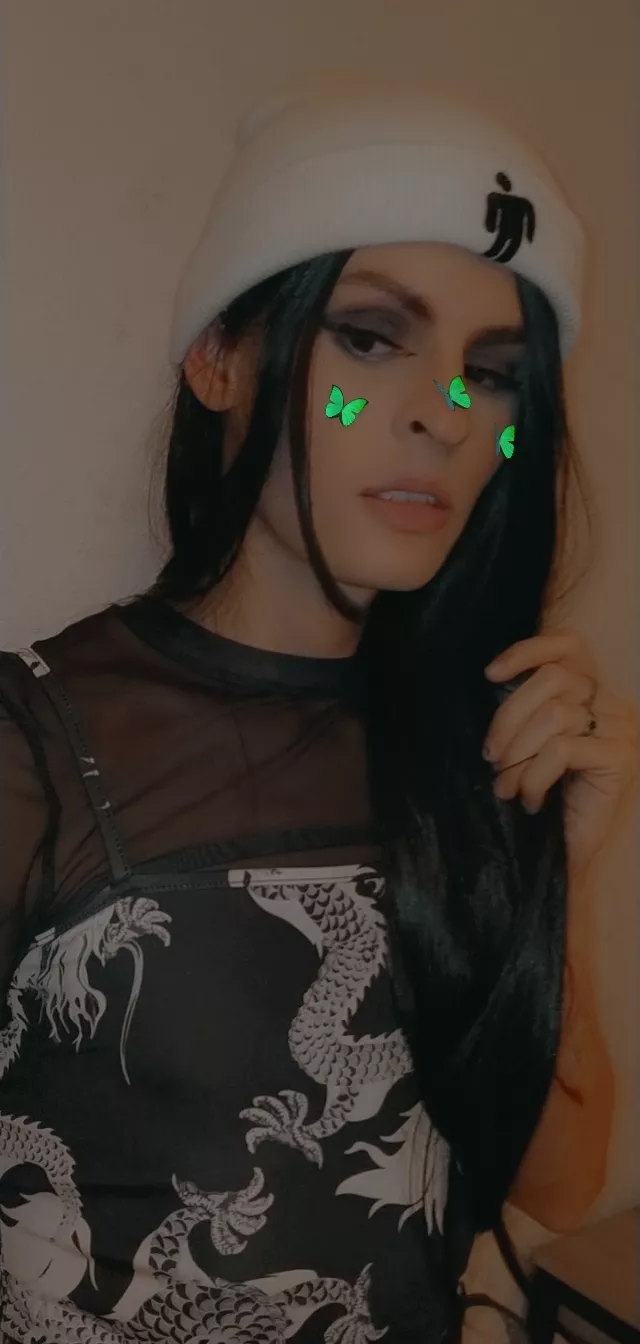 First apparition (? posted by ZHIBA96