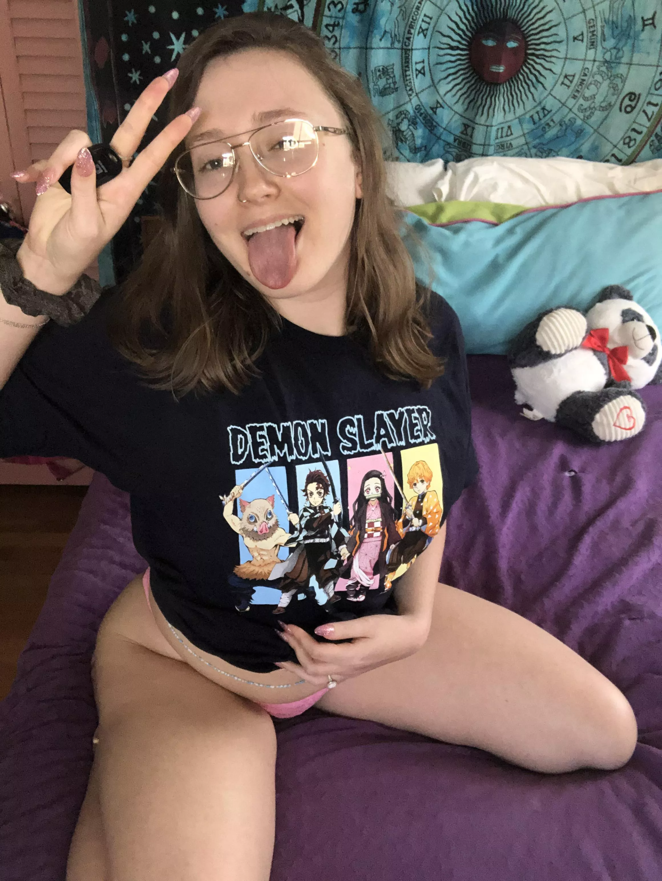 [F]irst post being verified here! Hii posted by _laurieee_