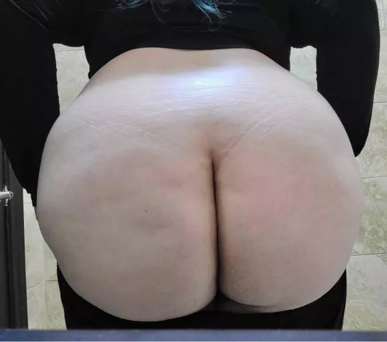 First post here by msthiccckitty
