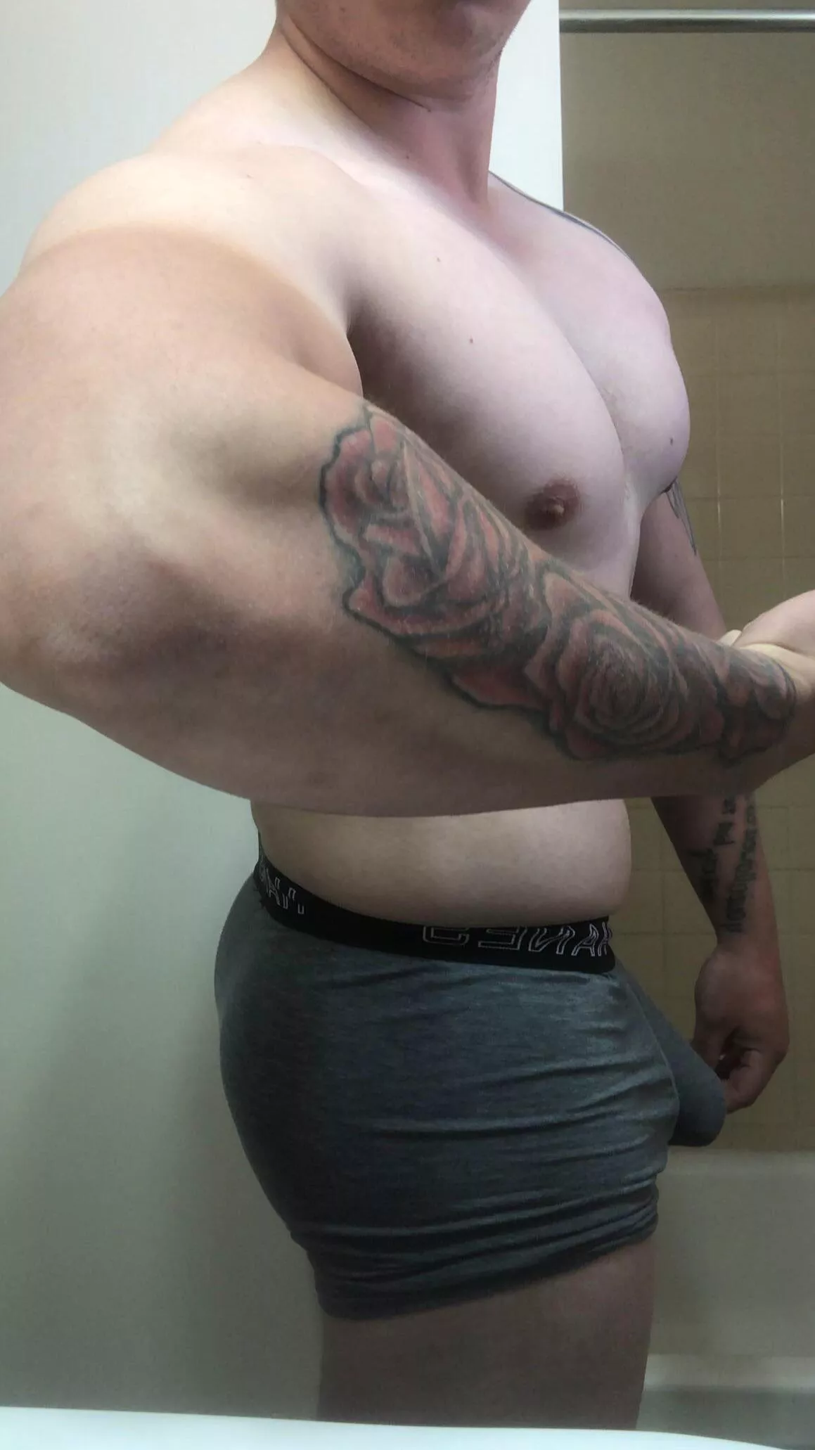 First post here ;)? DMs open posted by MacTruck_33