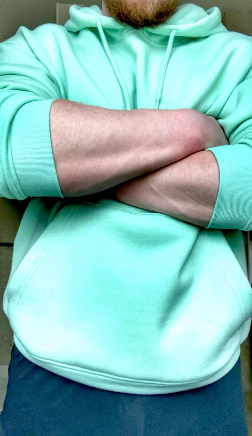 First post here, grip strength is nearly too good 😜 by HisHornySide