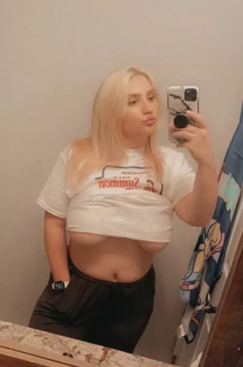 First post here, hope I fit in… by GymRatCat