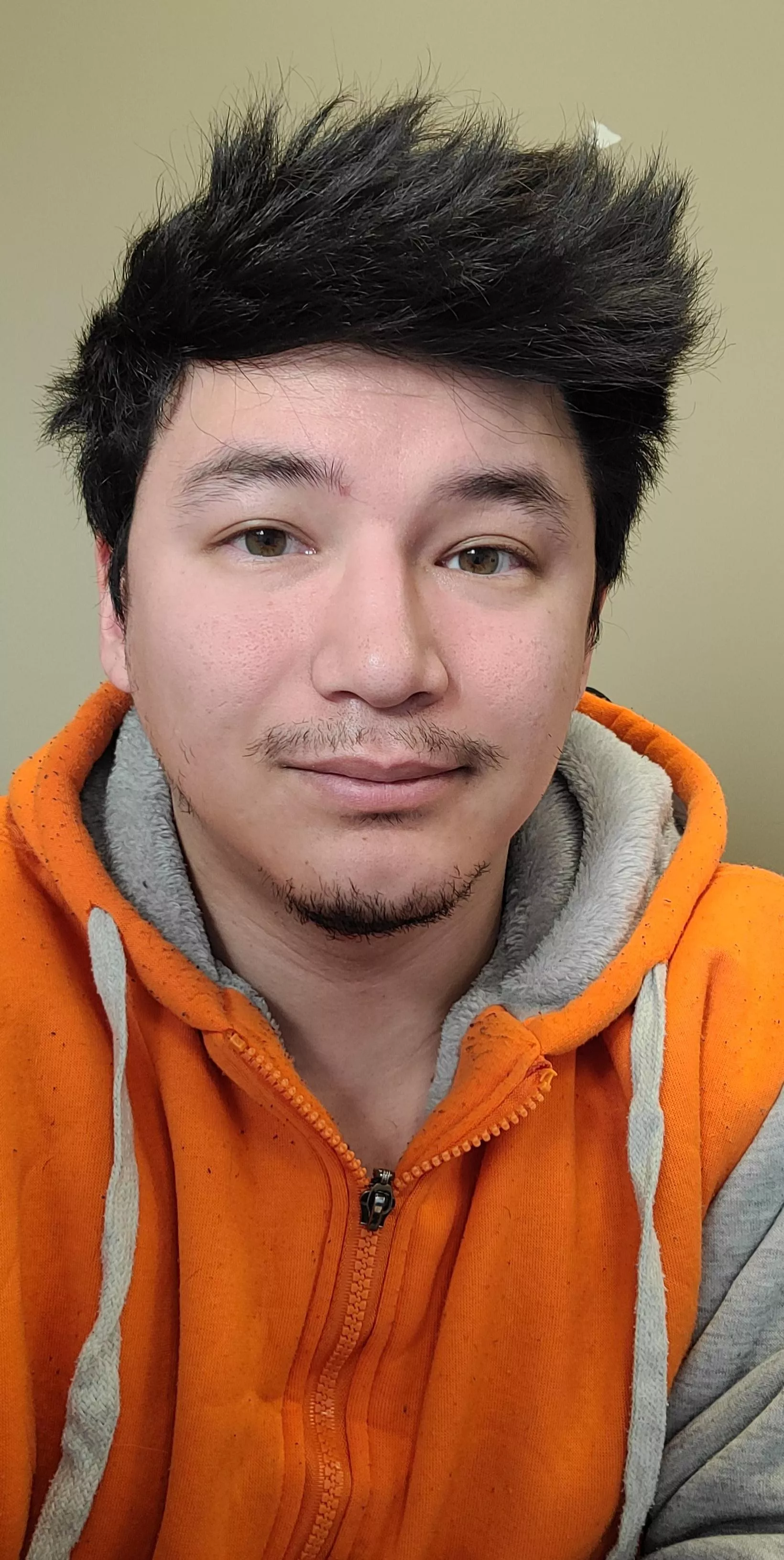 first post here how yall doing ☺️ posted by tryin_to_vibe_here