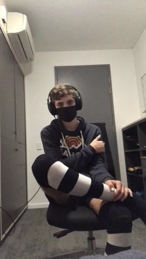 First Post here, I need someone to game with me. You free? by FlameFG2435