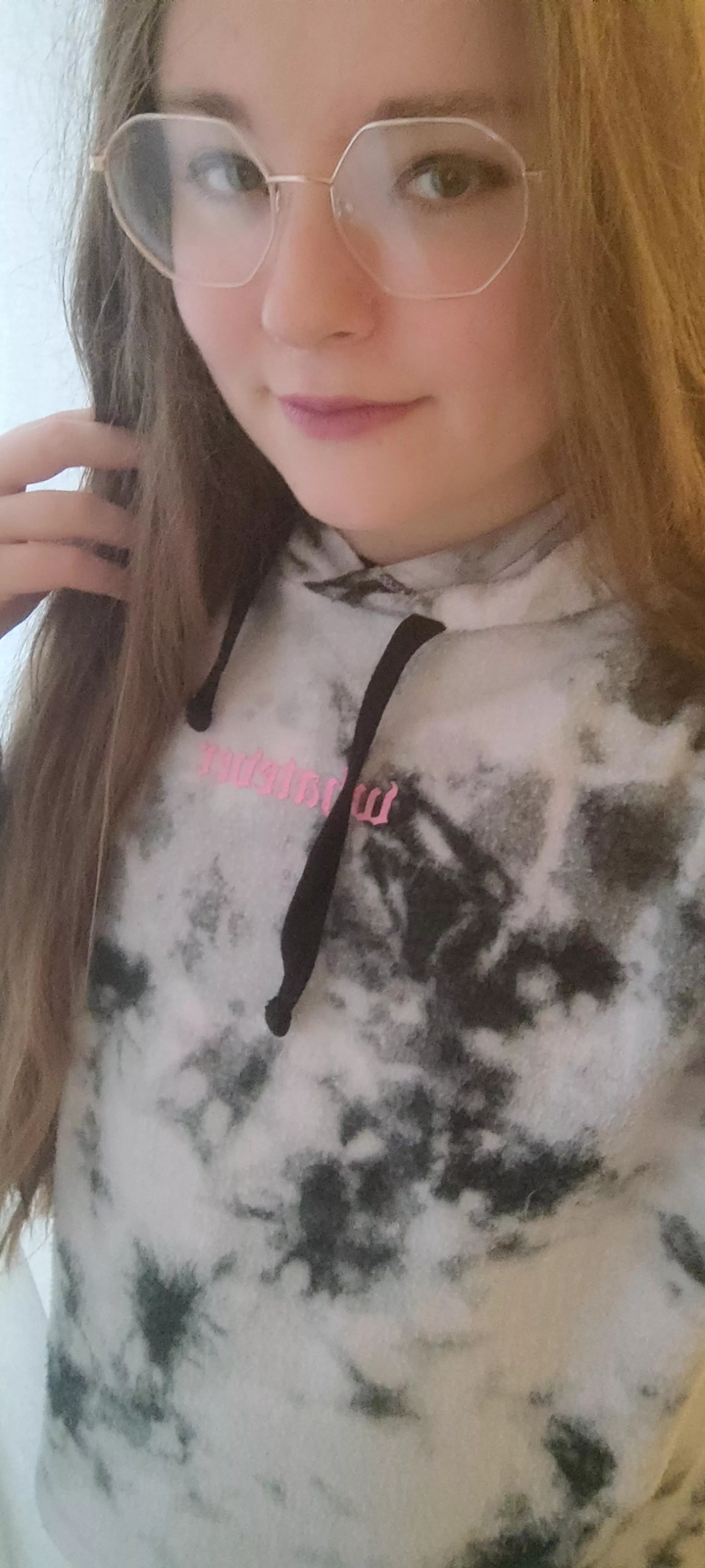 First post here UwU 😊 posted by alfaxxy