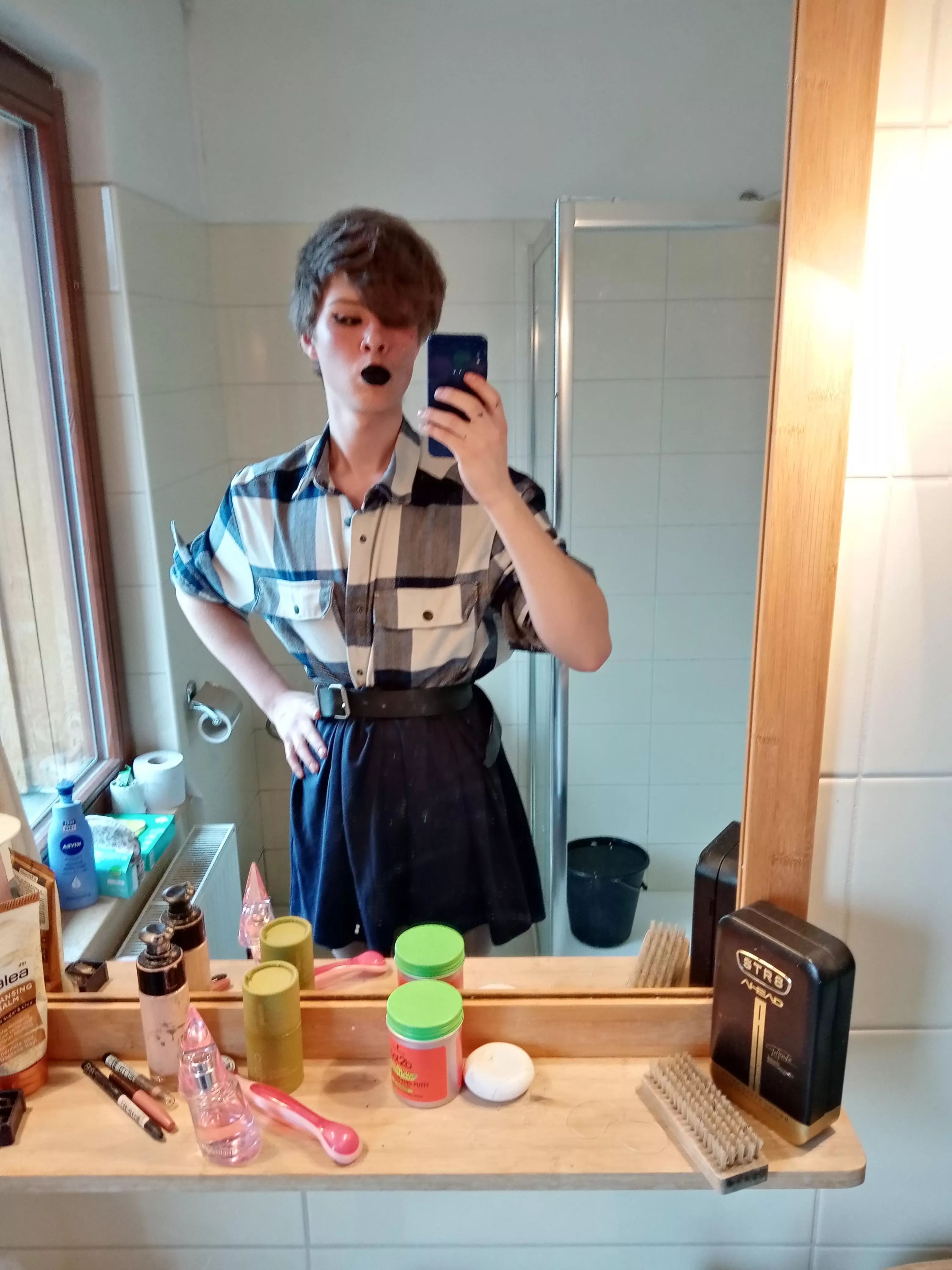 first post, hope im not too ugly 😖 posted by Kareongames