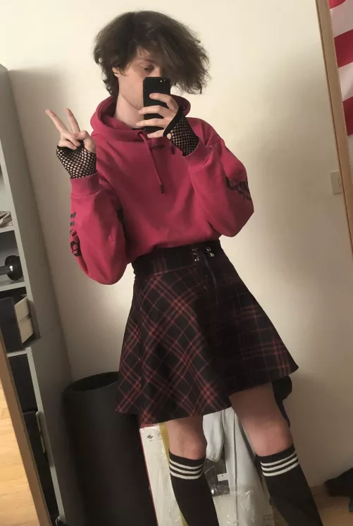 First post 😖 hope it looks good enough 🥺 by zyxLucifer