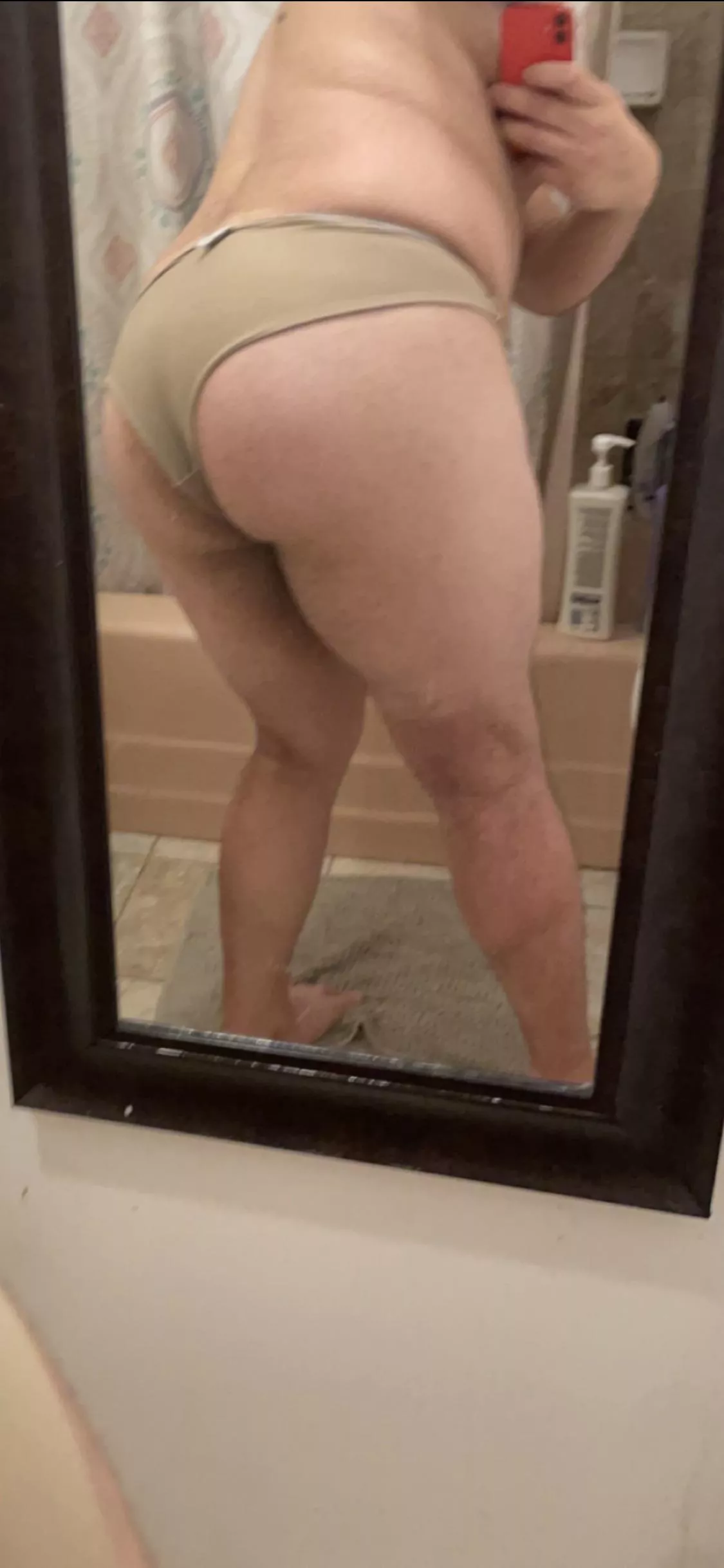 First post, hope you like my fat peach 🍑😋 posted by thiccumsCD