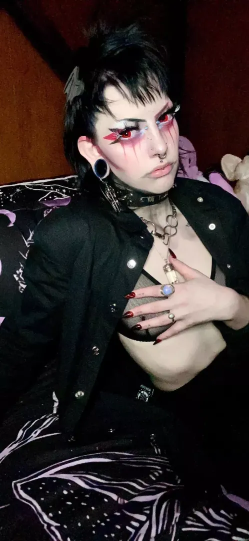 First post on here pls be nice >~< posted by ho-on-request