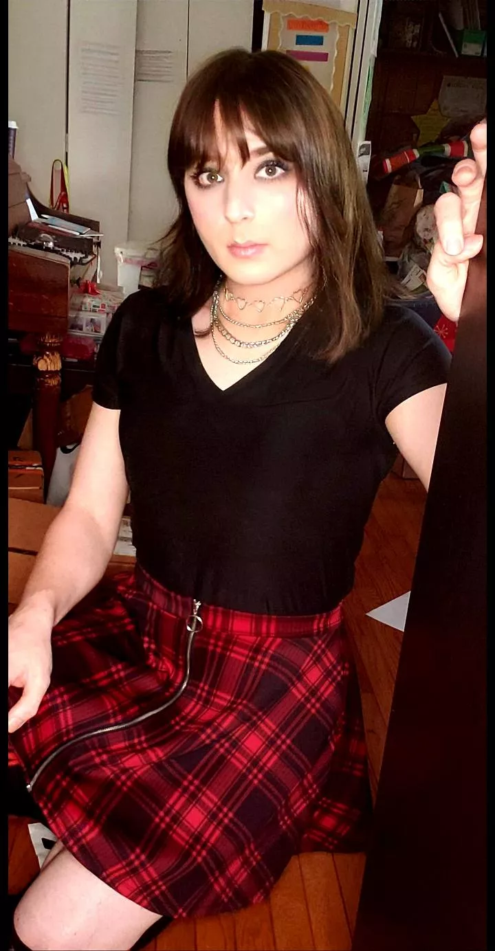 First Post Please be kind posted by BubblegumGoth999