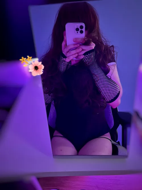 First post!!✨ Say hiii back!!><♥️ by hyolinn