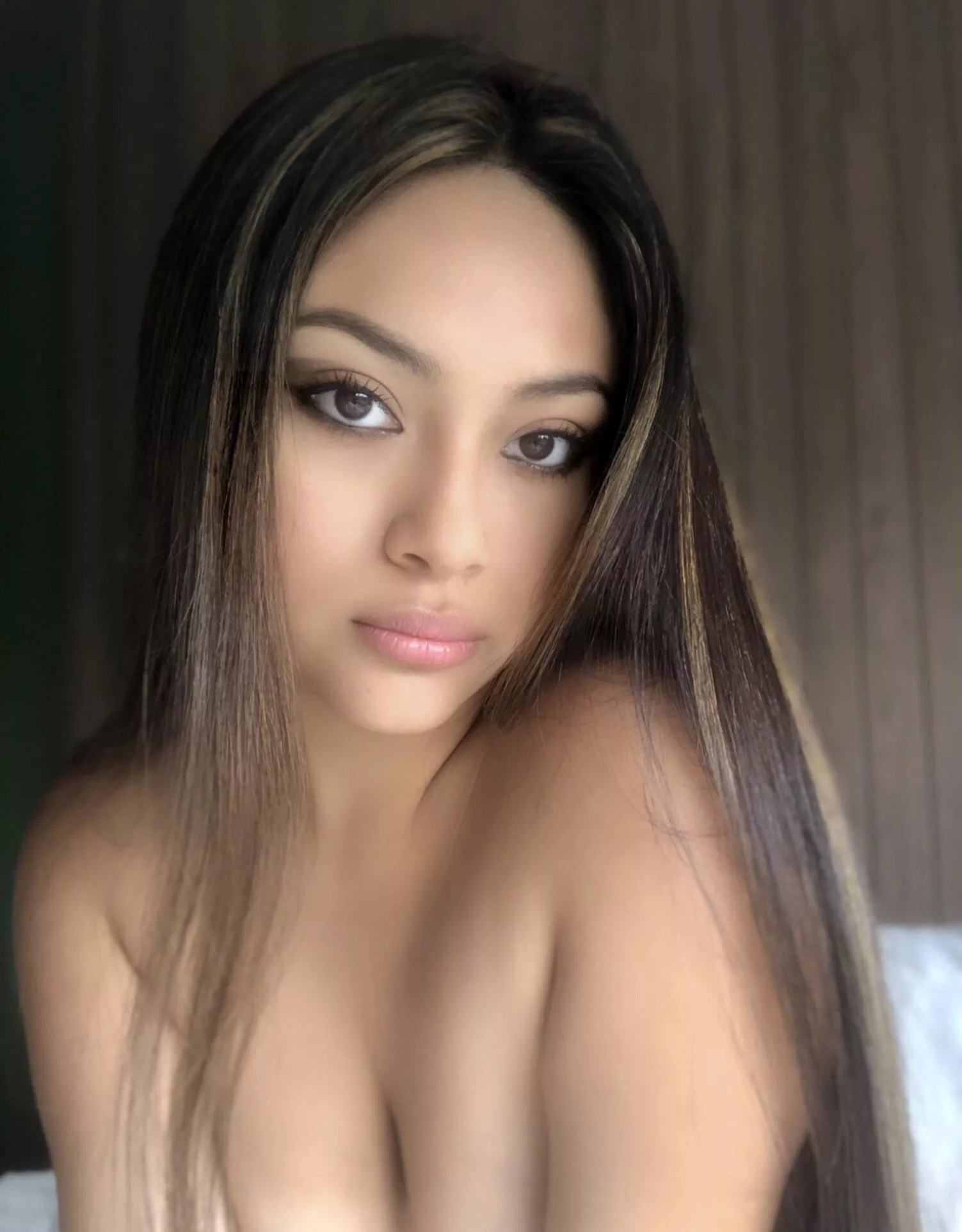 First thing that comes to your mind? [f] posted by Ale_bebarmy