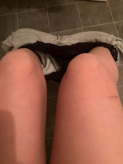 First time here, does anyone want to see me try 😈 by bumblexbeez