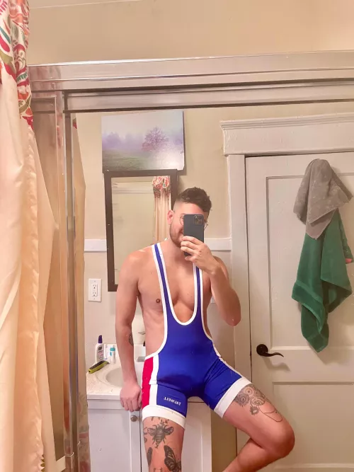 First time here. by zklorenzo