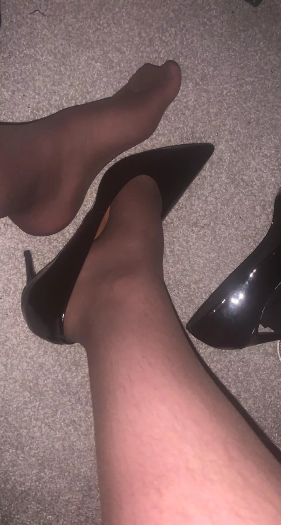 First time in tights! posted by aaabbbbccc1234