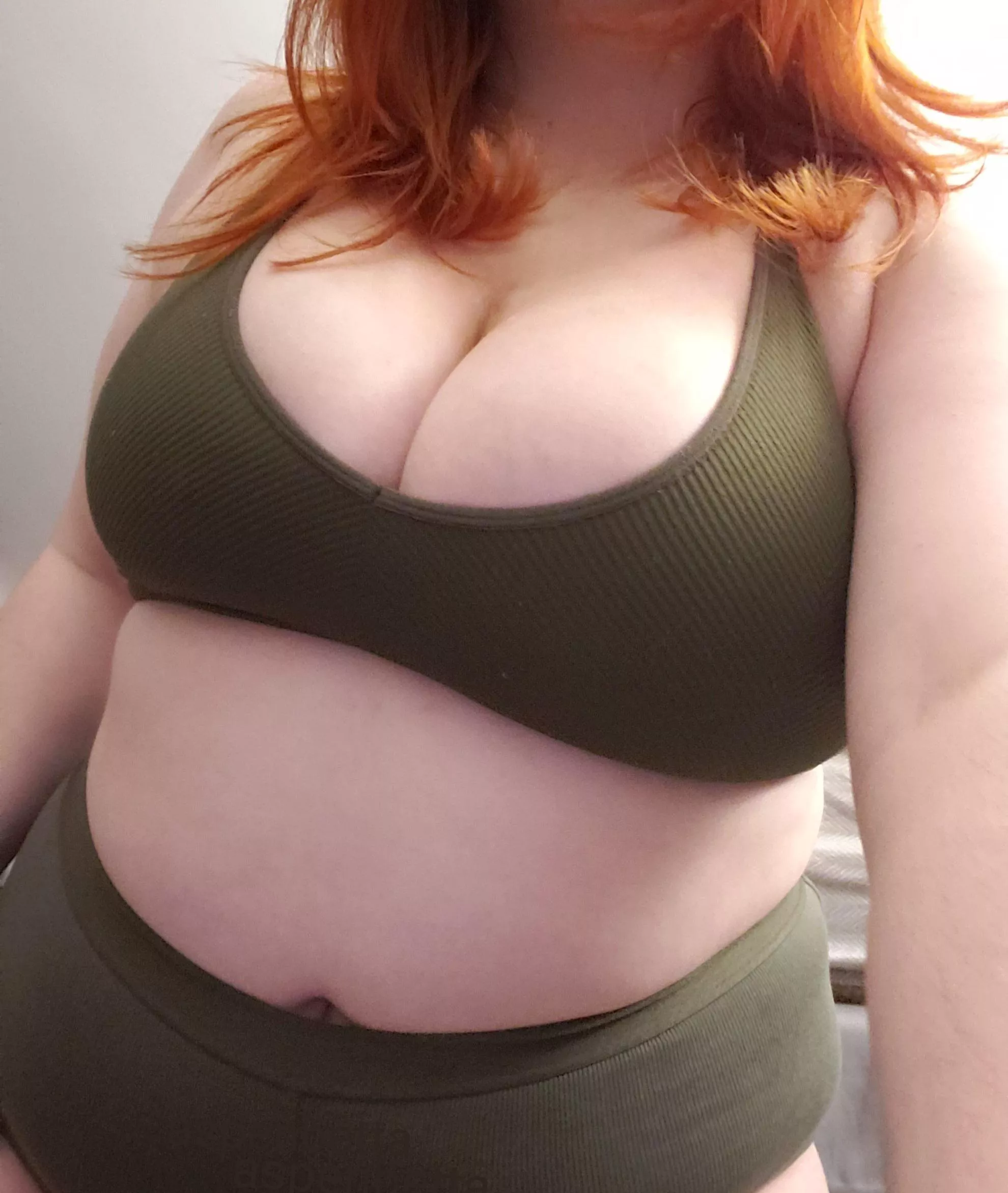 first time poster, am I a BBW? F19 OC posted by aspenbetta
