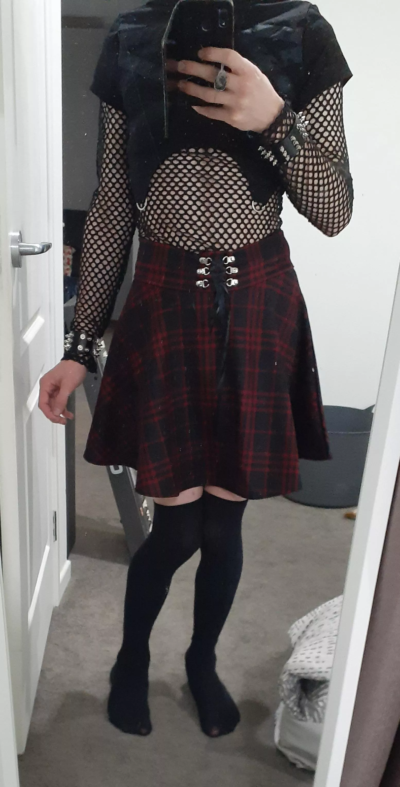 first time posting here... posted by The_False_Switch