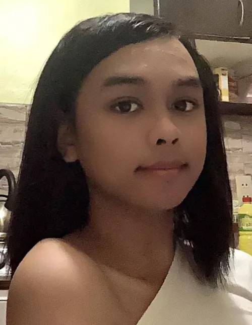 first time posting here!! i got my hair rebonded a few months ago :p by rhopalocera_iridus