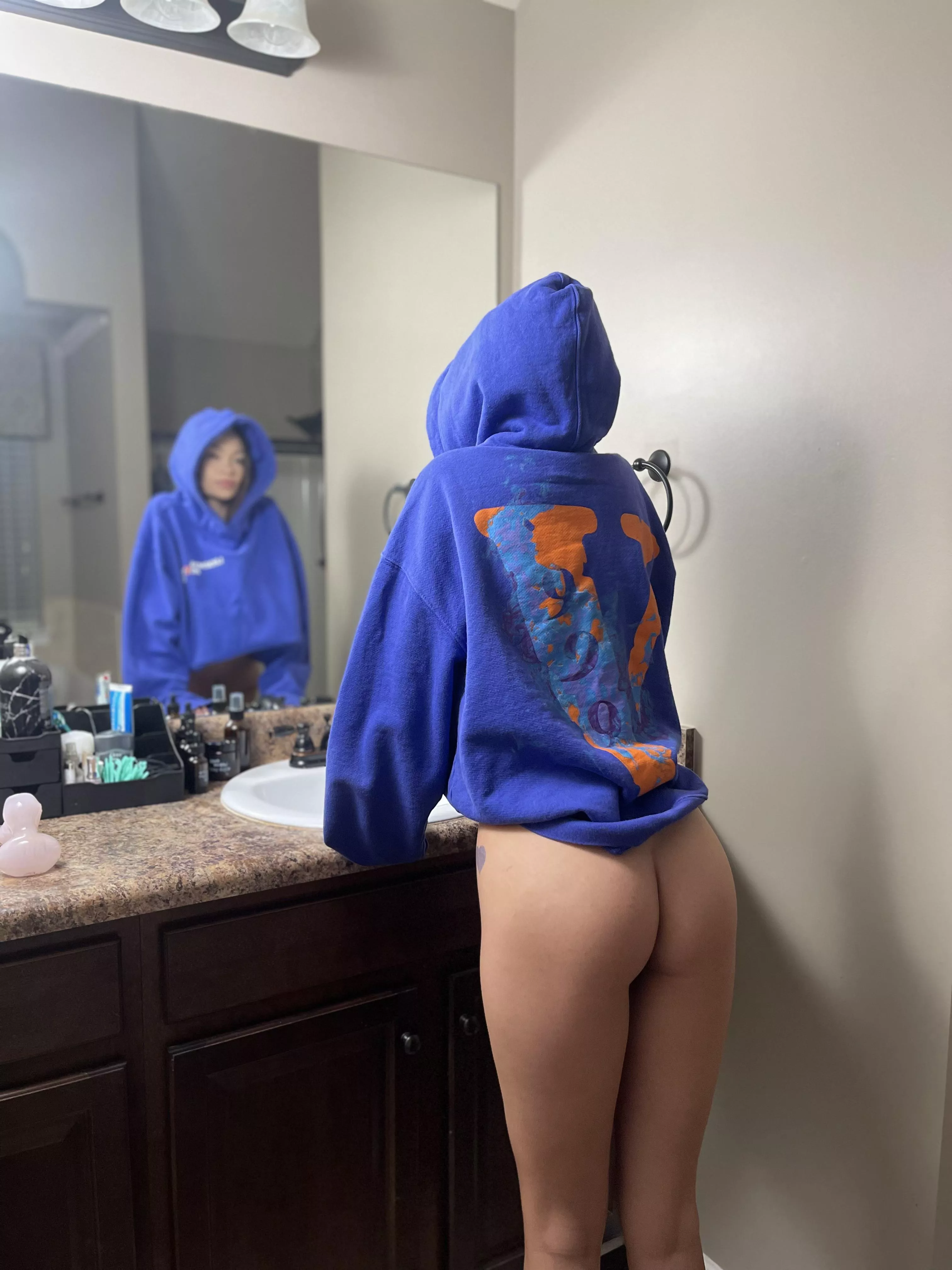 First time posting here, I’d stay im petite, what do you think? posted by natalysnyder