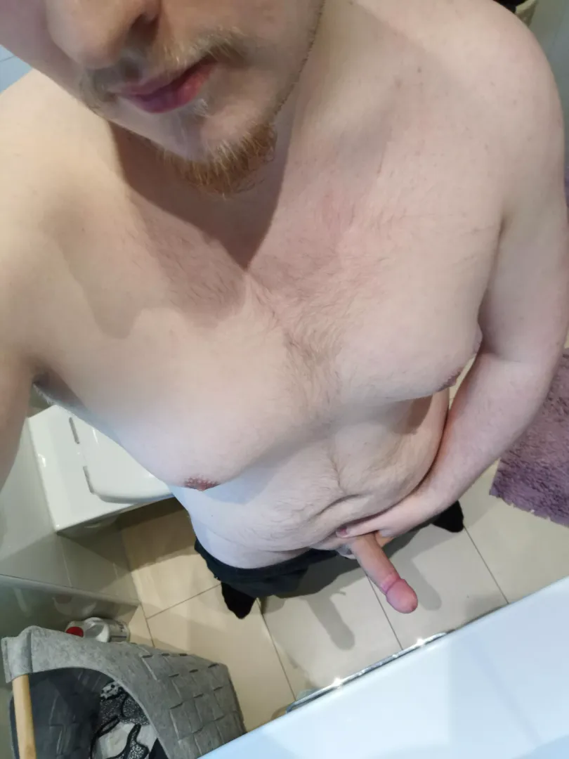 first time posting here ;P hmu by Jan_is_bored