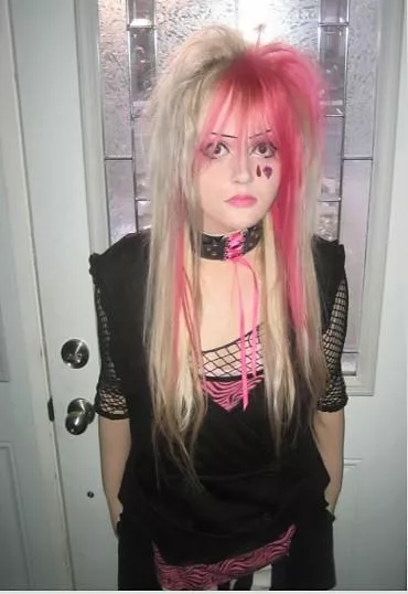 first time posting here ~ trying to be the pretty rocker boy of my dreams hehe posted by sleazeboi67