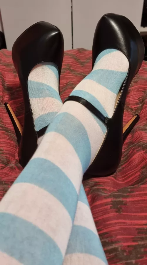 First time posting 😍 just got my new heels 🤤😘🥰💜 by Choice-Estimate-1394
