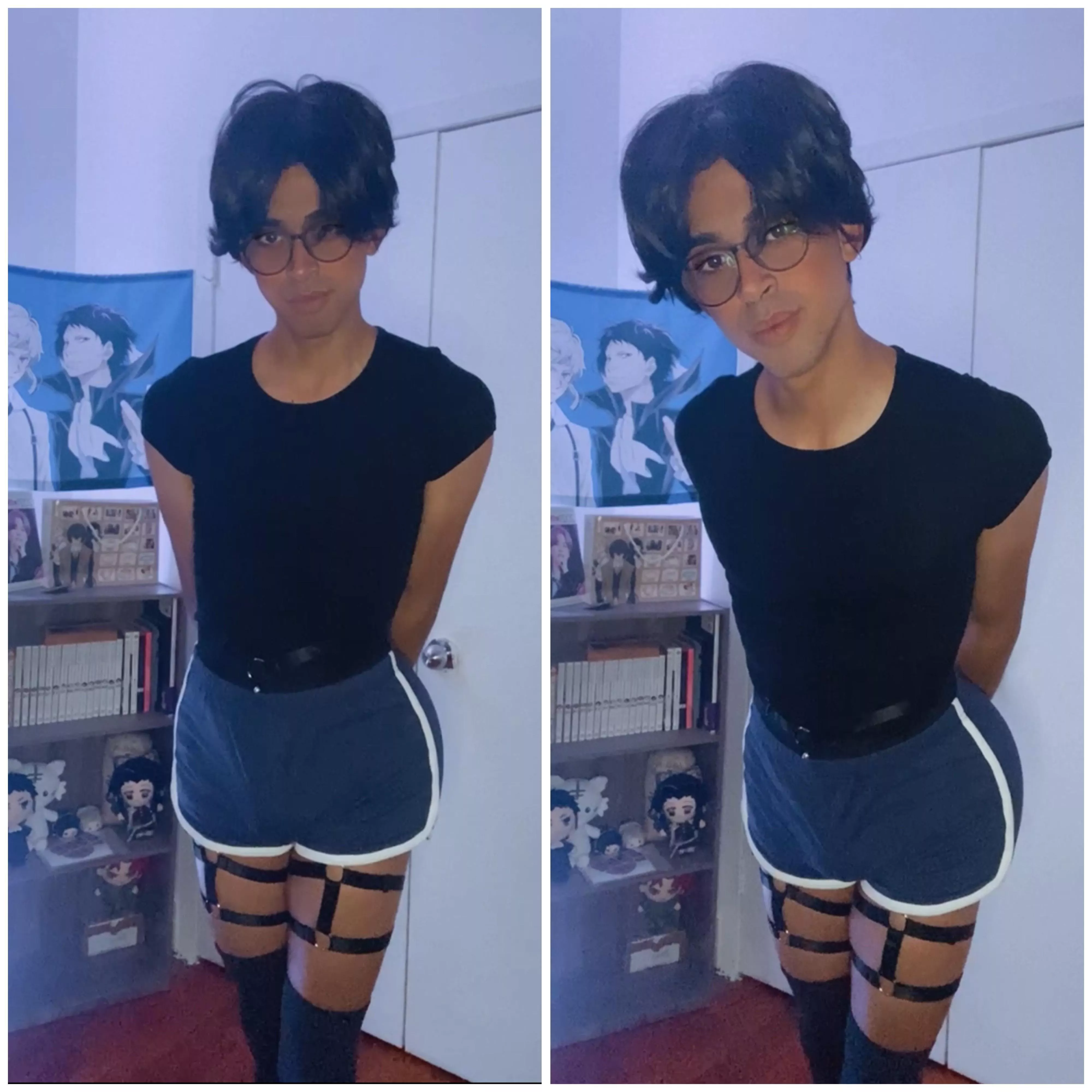 first time trying on leg garters (: posted by SunsetDuelist