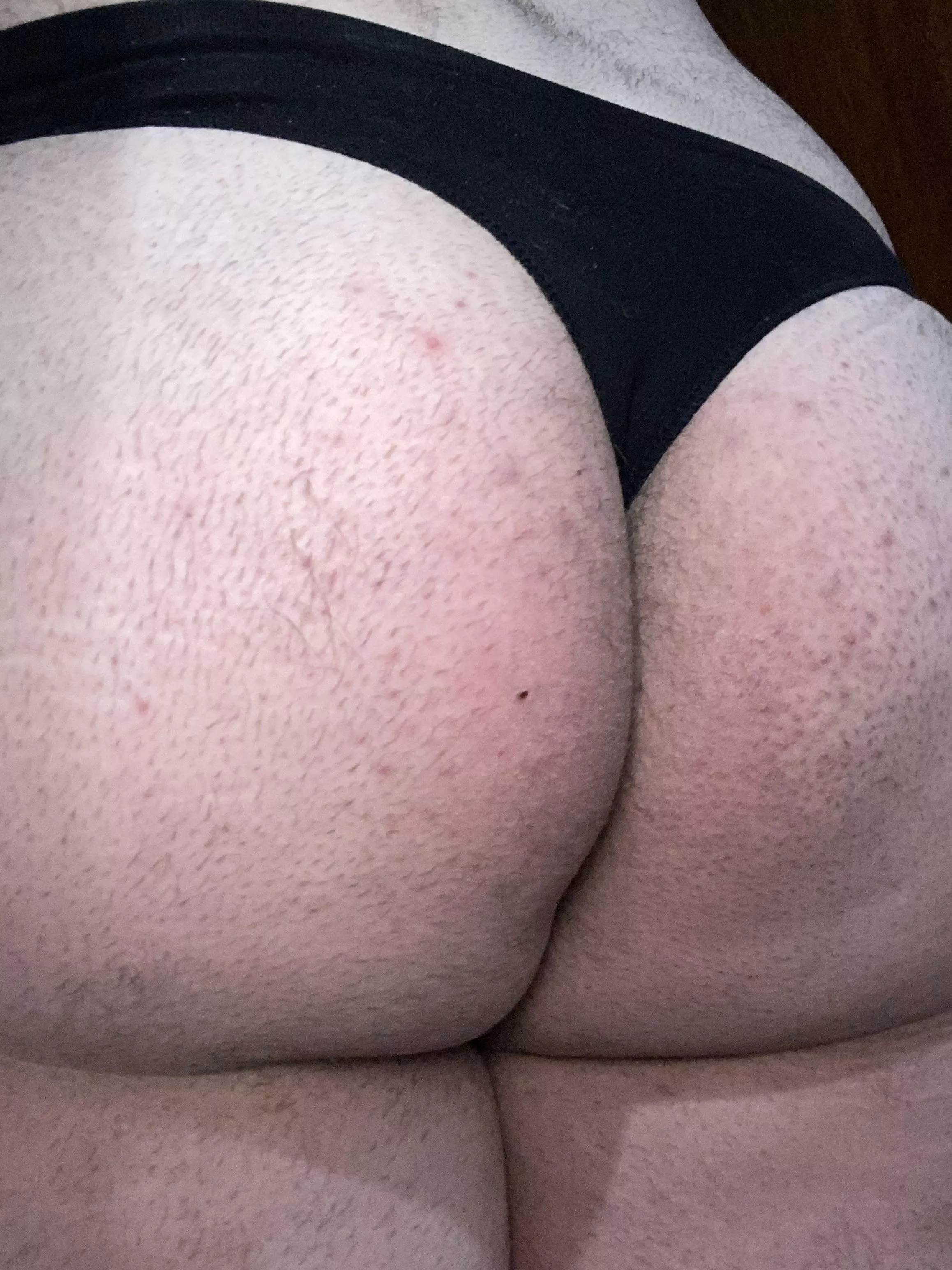 First time using my gf’s panties posted by matheeusbl