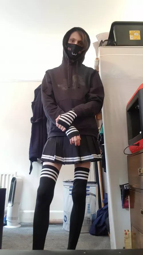 First time wearing my outfit, and my first time posting! by CMDRThire