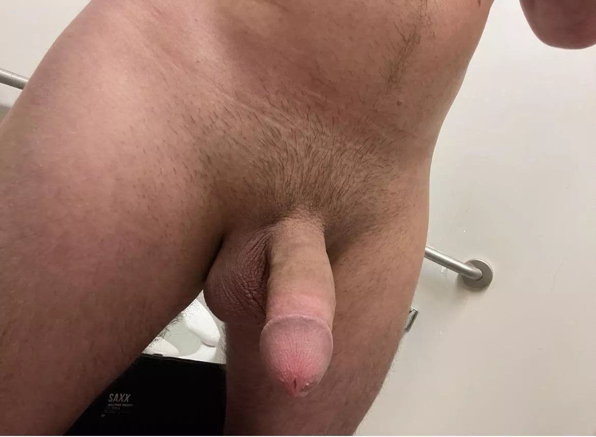First timer… don’t hate, but be honest, would you 😏? posted by mttysmth17