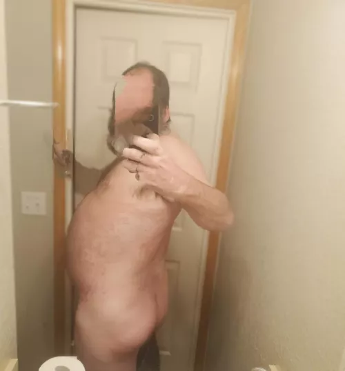 First timer wanting to experience something new. Not sure if I qualify as a bear or not. If y'all like I'll take more and get them better! by uncutcurious777