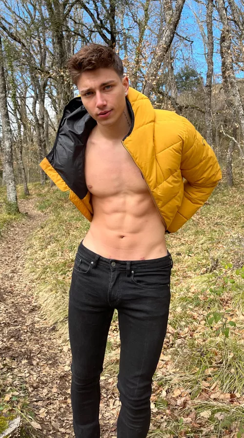 First trip after recovering for a month! 😊 Stay safe and healthy! by Goldengeorgiii