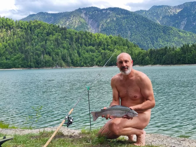 Fish ON 😎 by Andalmandal