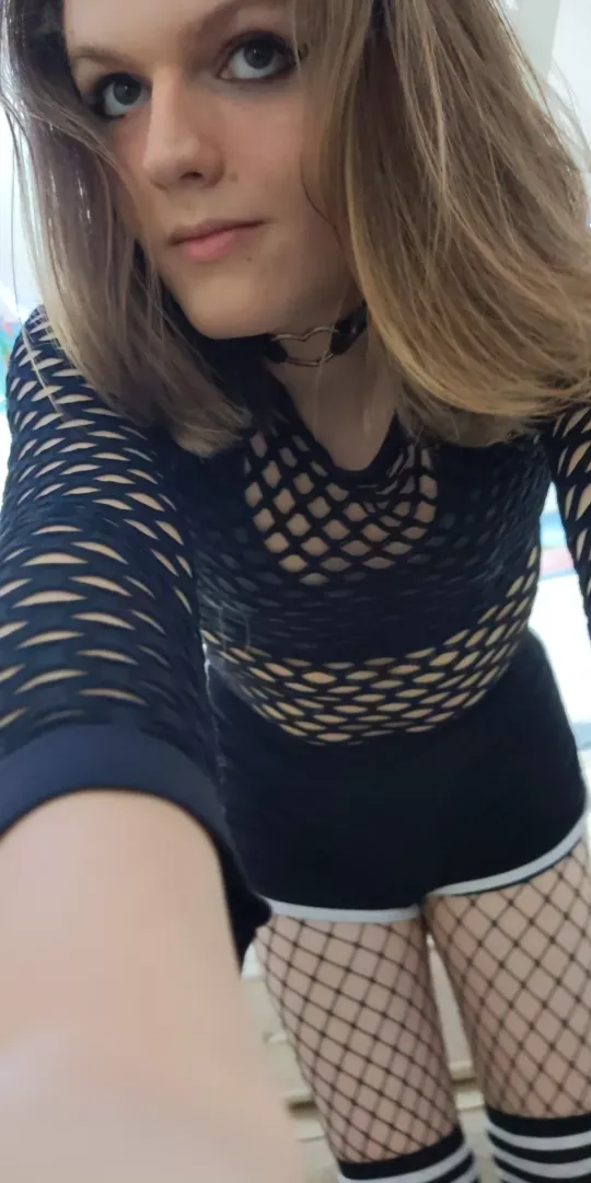 Fishnets are awooga posted by Slosaktig
