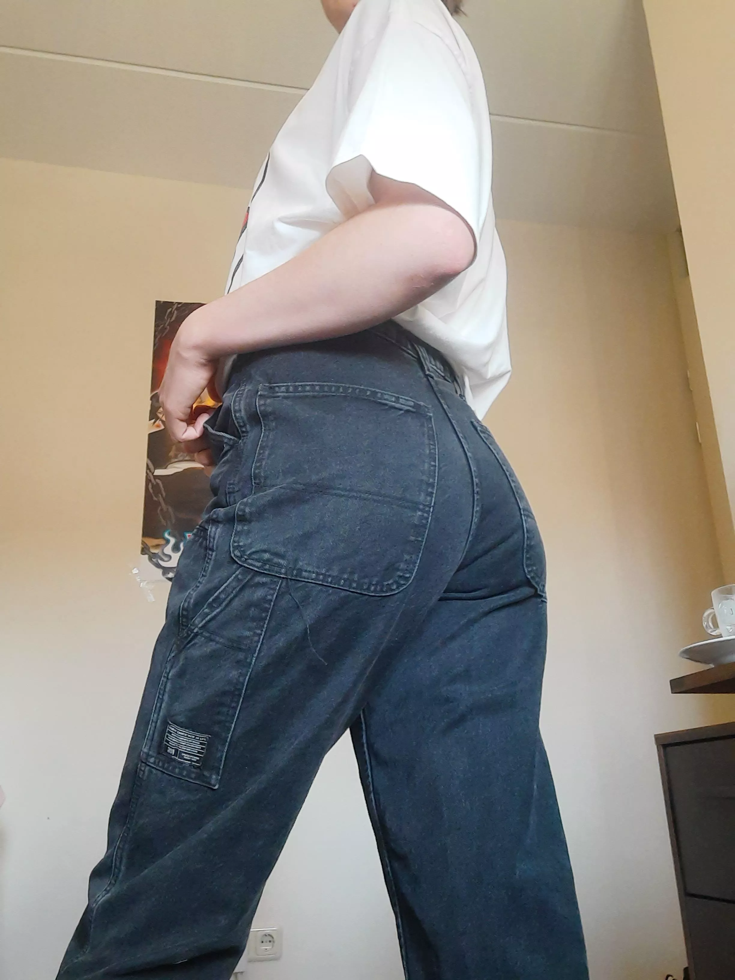 Fit check👀 I hope it's ok because it's not that feminine. posted by treeappleman