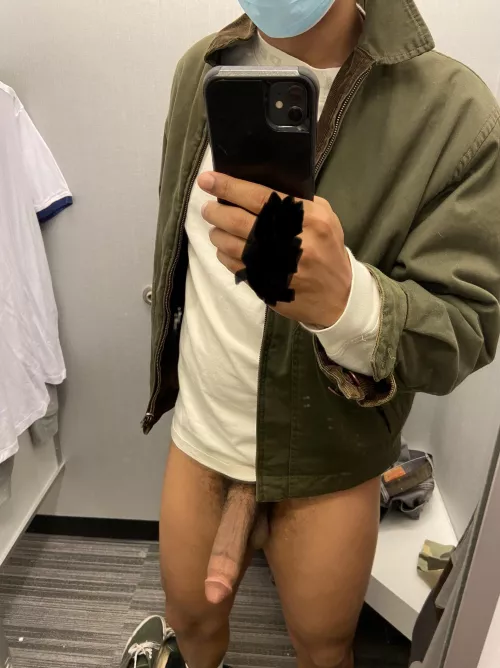 Fitting room door: unlocked by dried_nut