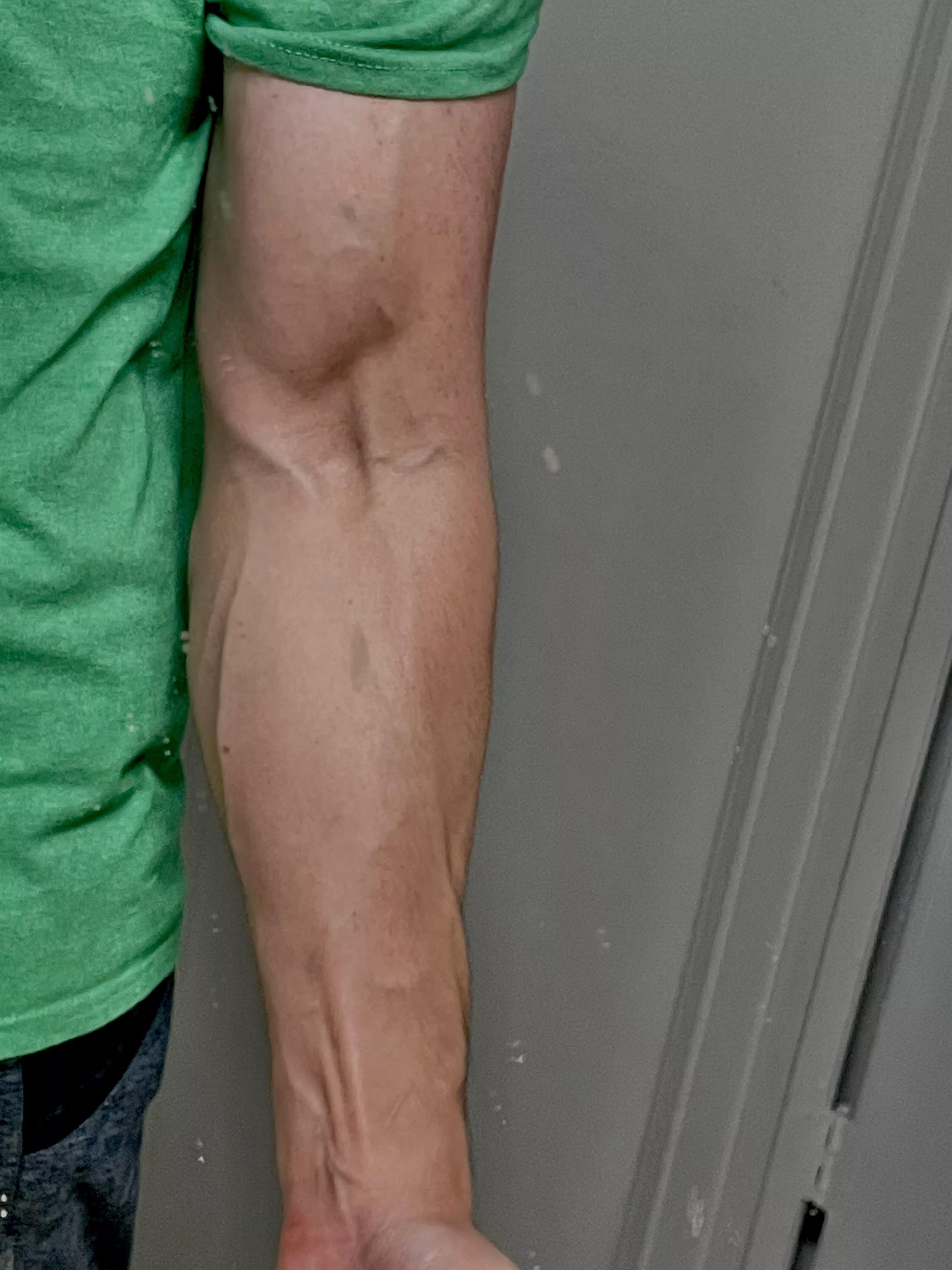 Flame me for my dirty mirror posted by laaazylifter