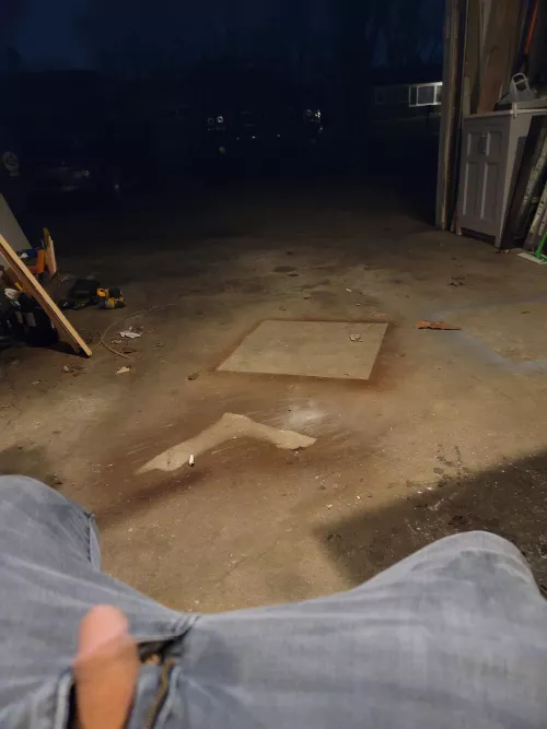 flashing in the garage, help me get hard and cum for the neighbors by Ninoparatore