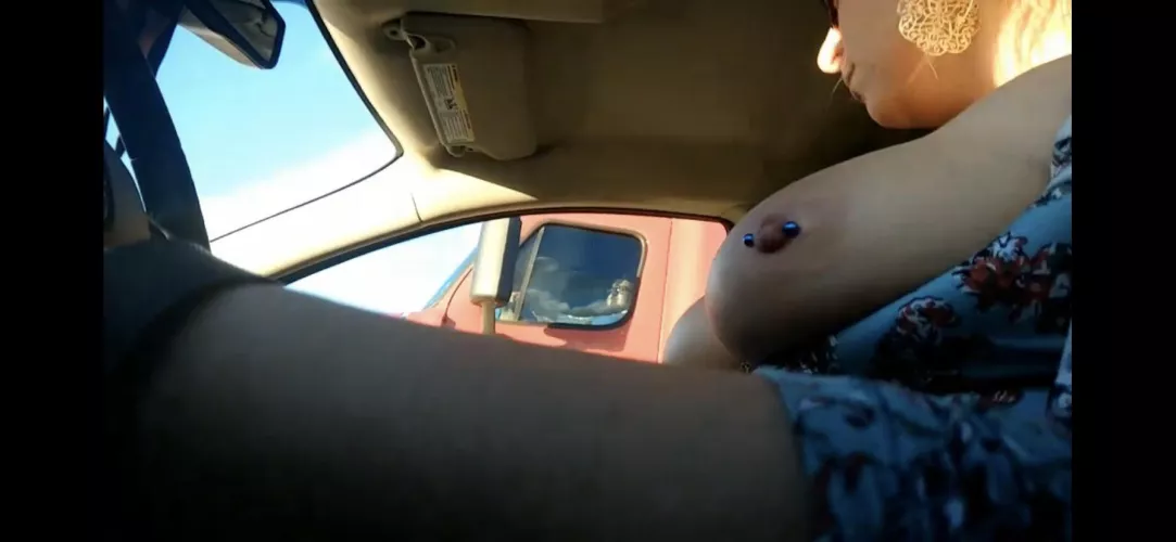 Flashing truckers by International_Big143